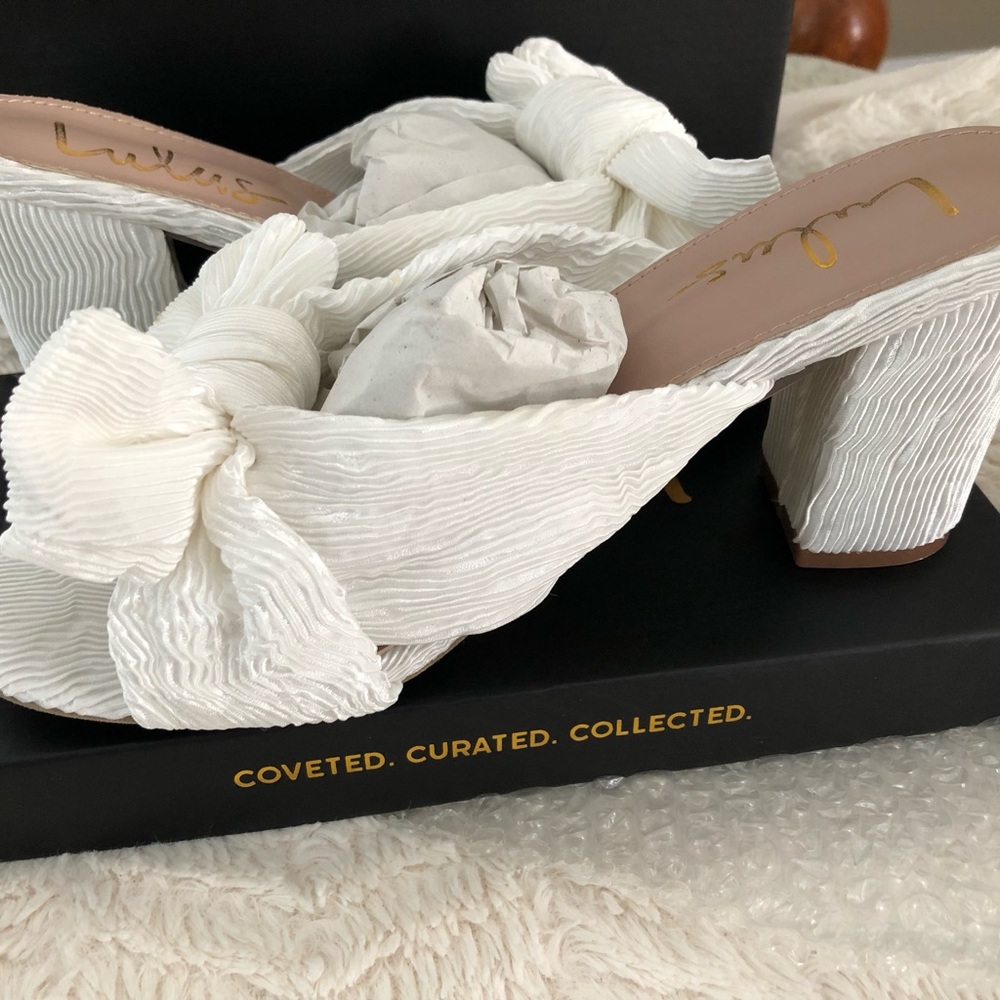 COPY - Lulus Dorothea Bow Heels in Ivory. Brand New.